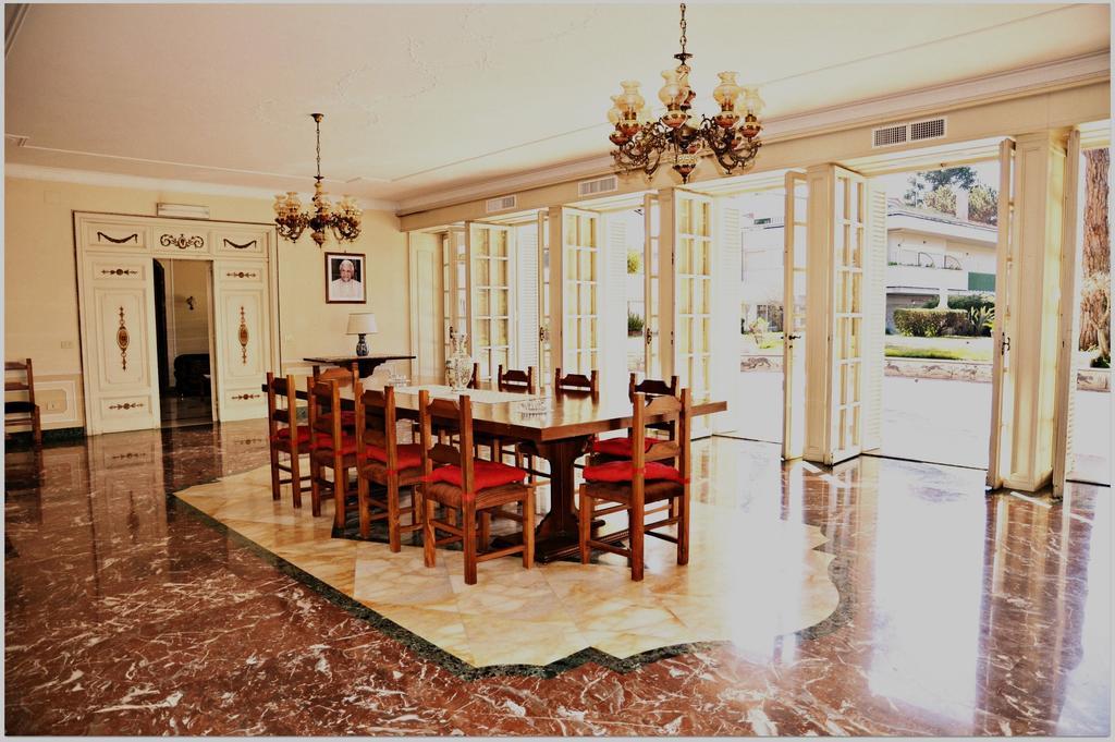 Bed and Breakfast Casa Per Ferie Cardinal G. Guarino Рим Экстерьер фото